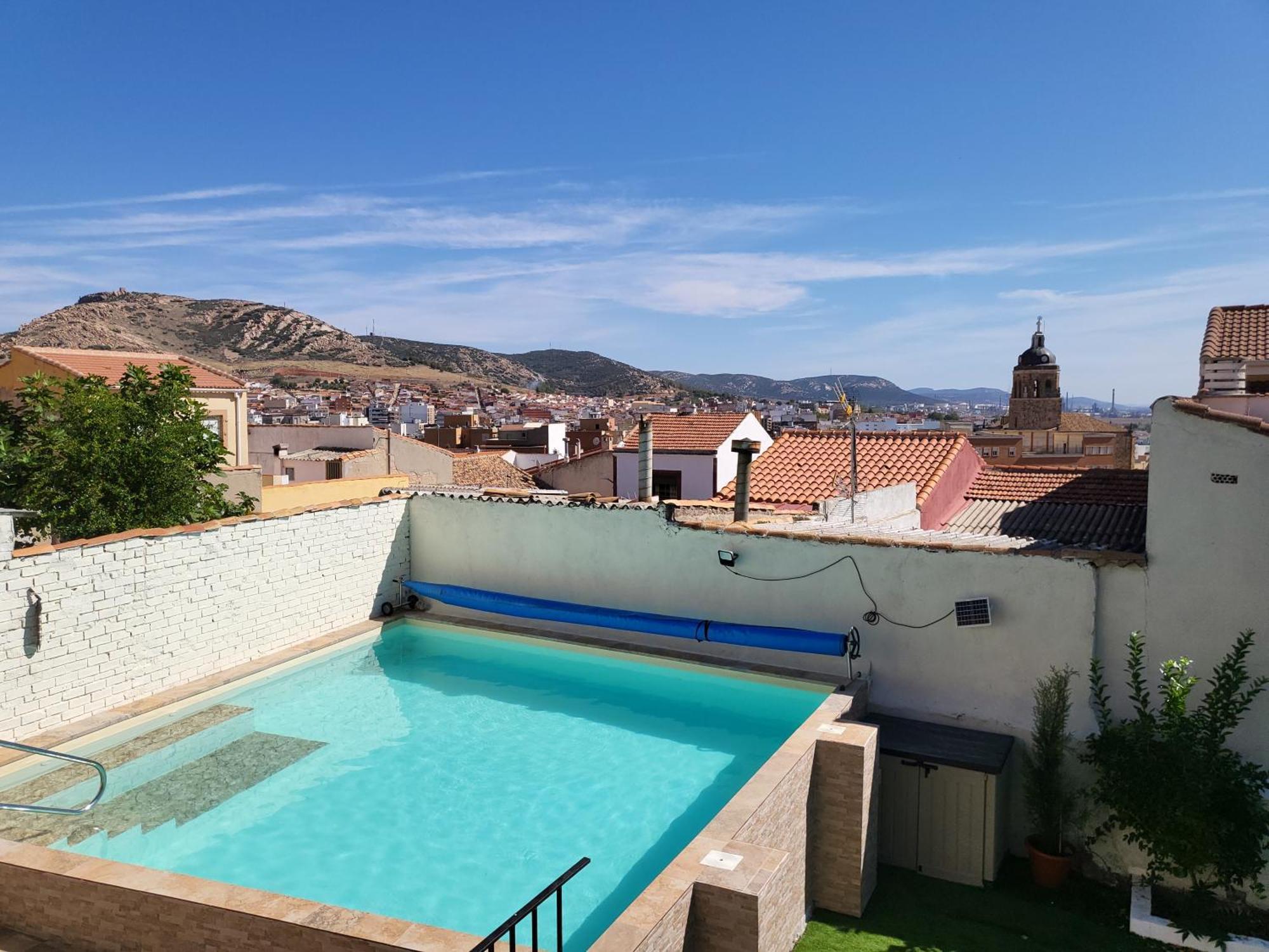 Casa Oasis, una casa rural agradable casa con Piscina en zona tranquila Puertollano Exterior foto